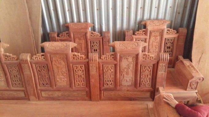 BỘ BÀN GHẾ ĐỒNG KỴ KIỂU ÂU Á HỘP GỖ HƯƠNG ĐỎ 