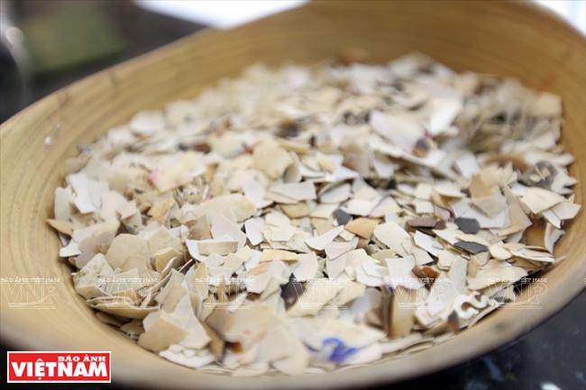 Sơn mài cẩn vỏ trứng 