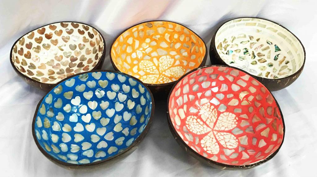 Gáo dừa cẩn trứng, gáo sơn mài, gáo cẩn ốc xà cừ dùng nhúng móng tay làm nail, trang trí nữ trang