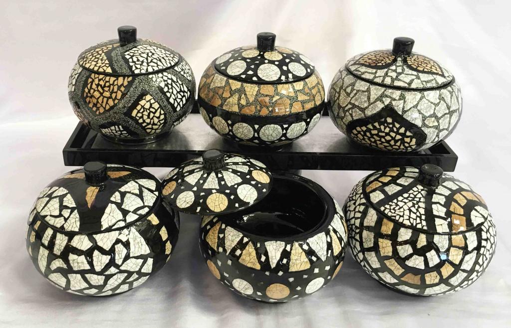 Hủ sơn mài cẩn trứng tại Bình Dương