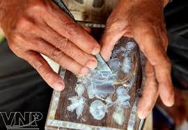 sửa chữa các loại tủ cẩn ốc bị hư hỏng, bong tróc