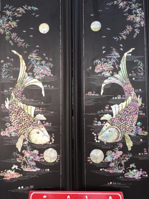 Cách treo tranh khảm ốc đúng cách mang lại may mắn